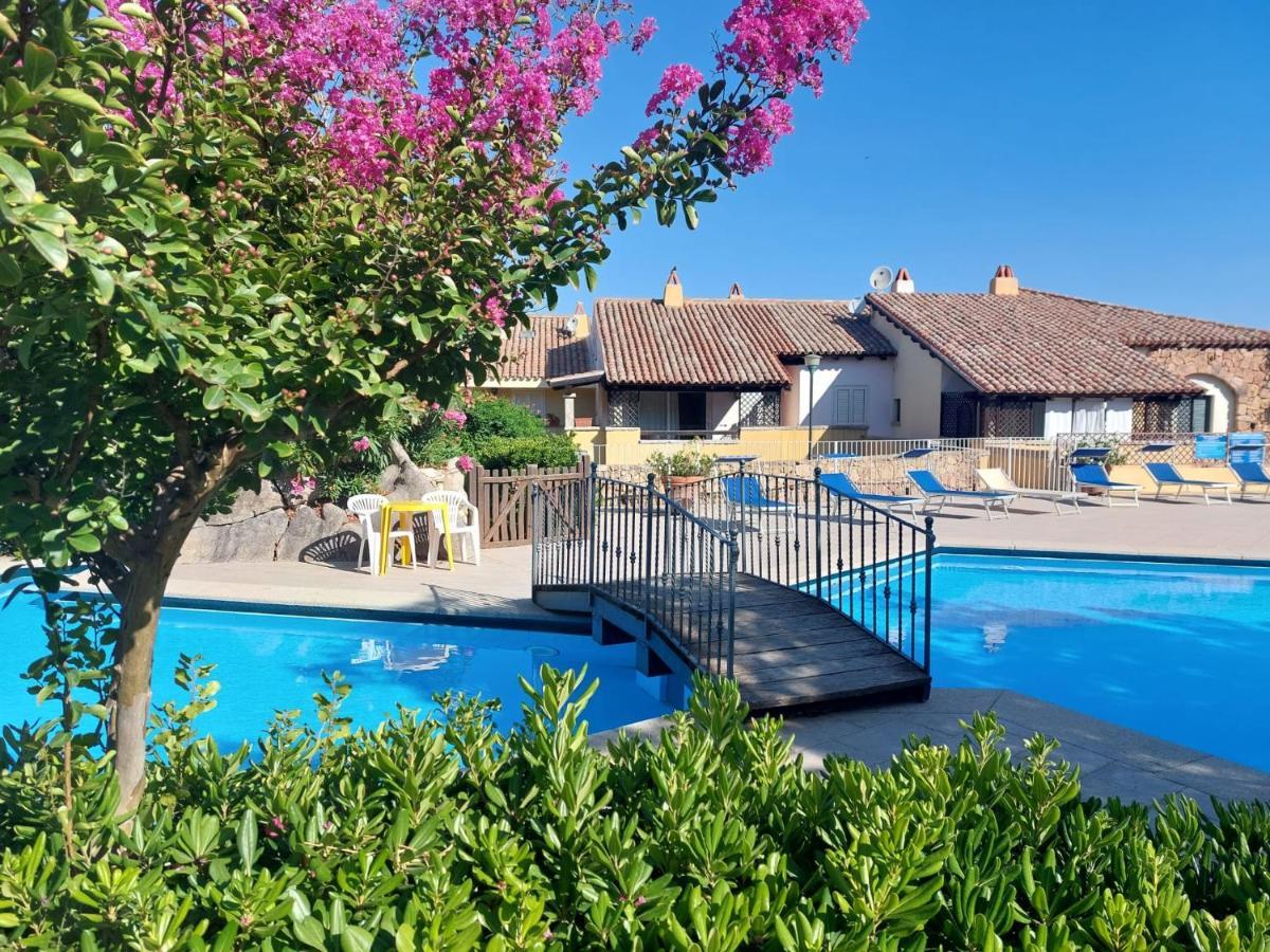 Casetta Bouganville Porto Rotondo Exterior foto